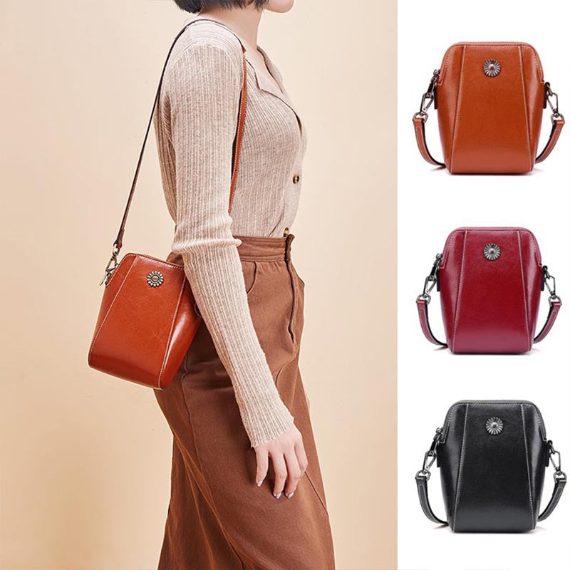 Durable Lightweight Crossbody Bag – Stylish & Practical for Daily Use
